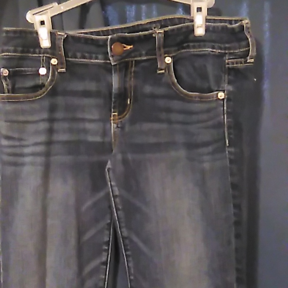 Size 10 blue jeans American eagle